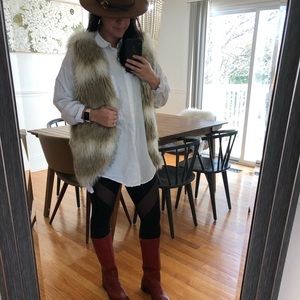 Faux Fur vest size large cream colored